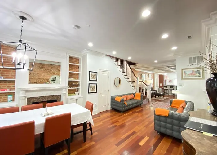 Classy Victorian Brownstone Subway Shopping